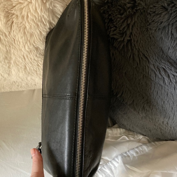 Coach Black Leather with patent leather and silver hardware with dust bag - Picture 10 of 12